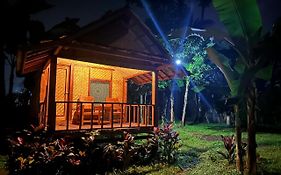 Banana Bungalows Tetebatu